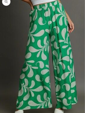 NWT green and white floral print wide leg pants